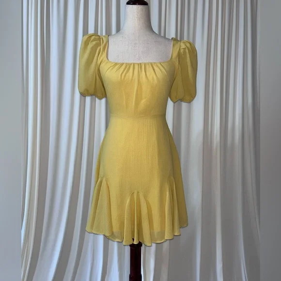 Astr the Label Wendy Puff Sleeve Mini Dress - Picture 2 of 9